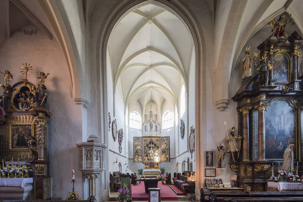 Innenansicht der Kirche Maria Laach