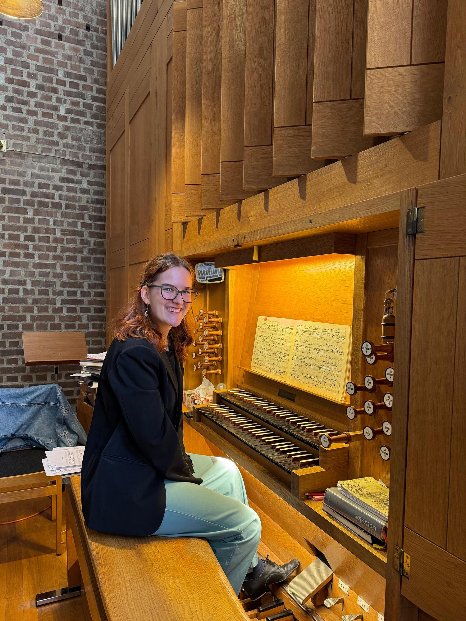 Romy Landschützer an unserer Orgel