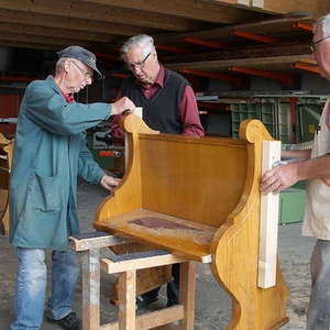 Instandsetzung der Kirchenbänke 31. Mai 2016