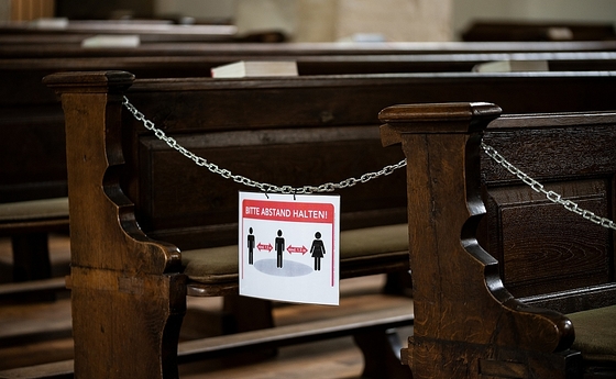 Ab 10. Juni beträgt der Abstand zwischen haushaltsfremden Personen einen Meter.